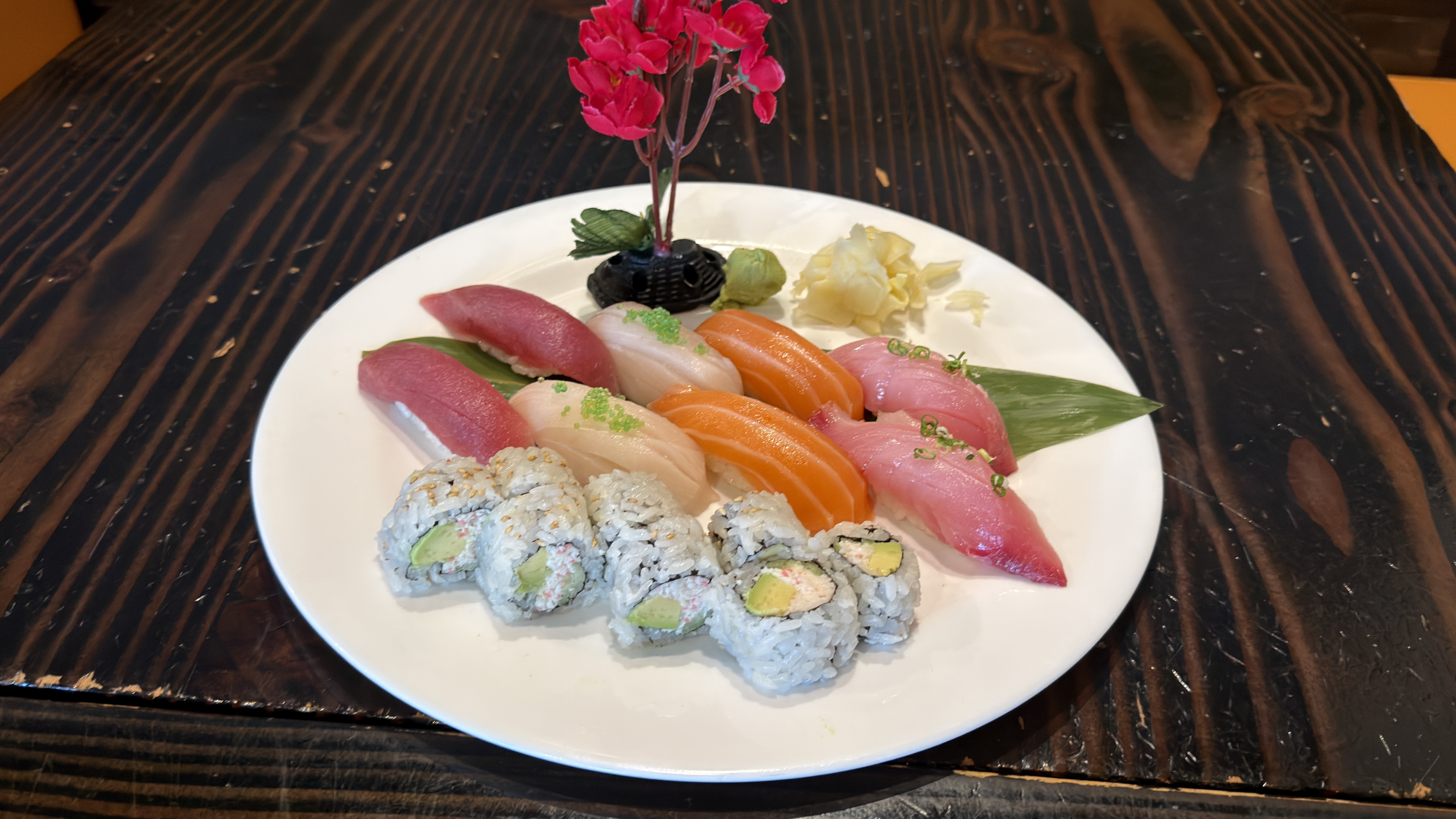 Sushi and sashimi combo plate